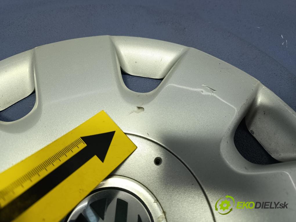 Vw Polo 2008 puklica kola: 6Q0601147P