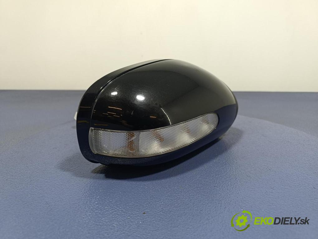 Mercedes C-klasa 2002 zrkadlo pravé 413133420
