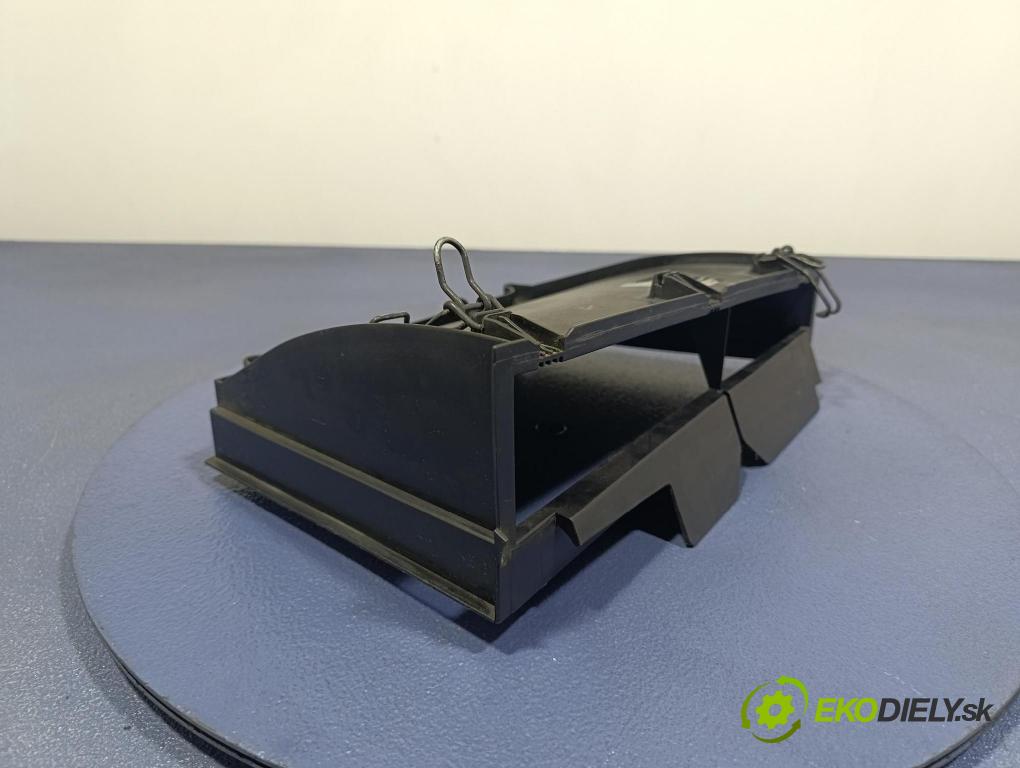 Mercedes C-klasa 2002 obal Filtre: Vzduch: 2038350740