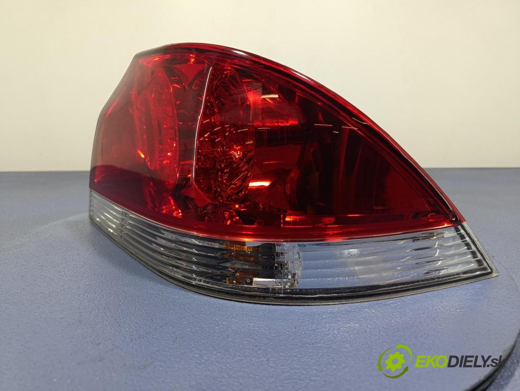 Mitsubishi Lancer 2007 svetlo / reflektor zad Prava: Vonkajsia: 214-1983R