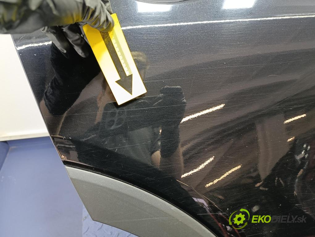 Kia Sorento 2015 dvere zad pravé