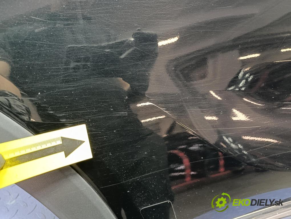 Kia Sorento 2015 dvere zad pravé