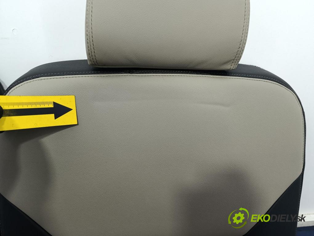 Kia Sorento 2015 Sedačka zadný