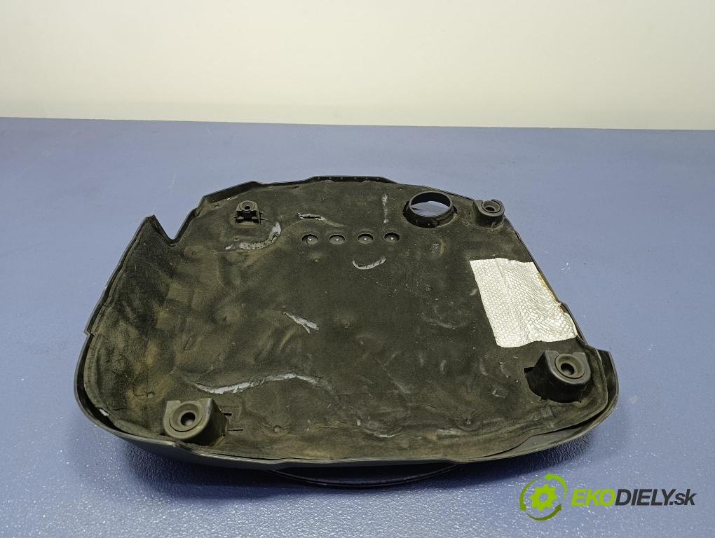Audi A6 2014 kryt Motor:
