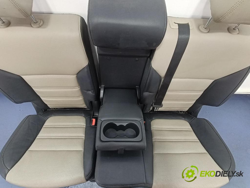 Kia Sorento 2015 Sedačka zadný