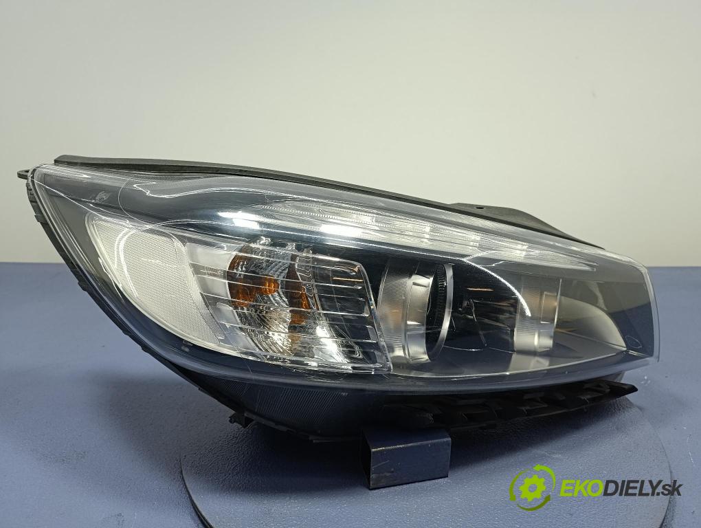 Kia Sorento 2015 Reflektor: v pravo: 92102-C5200