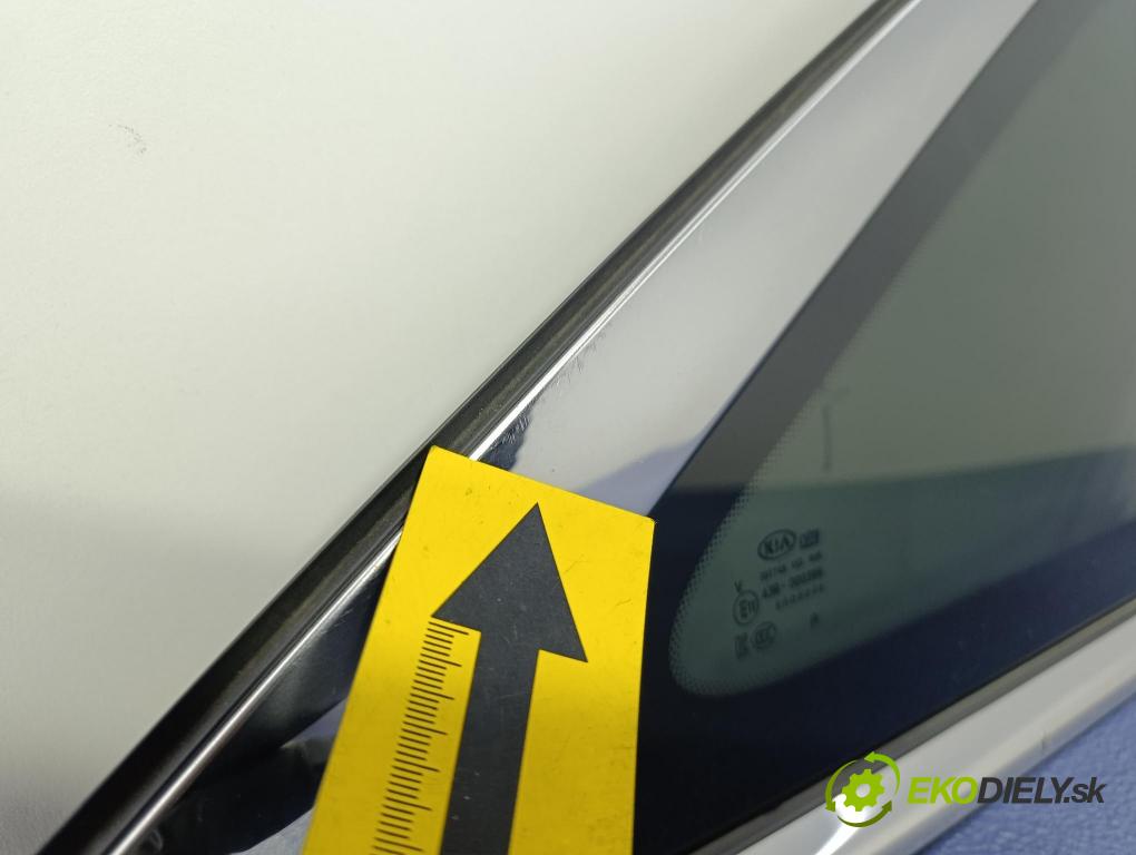 Kia Sorento 2015 sklo Karoséria: zad 87820-C5000