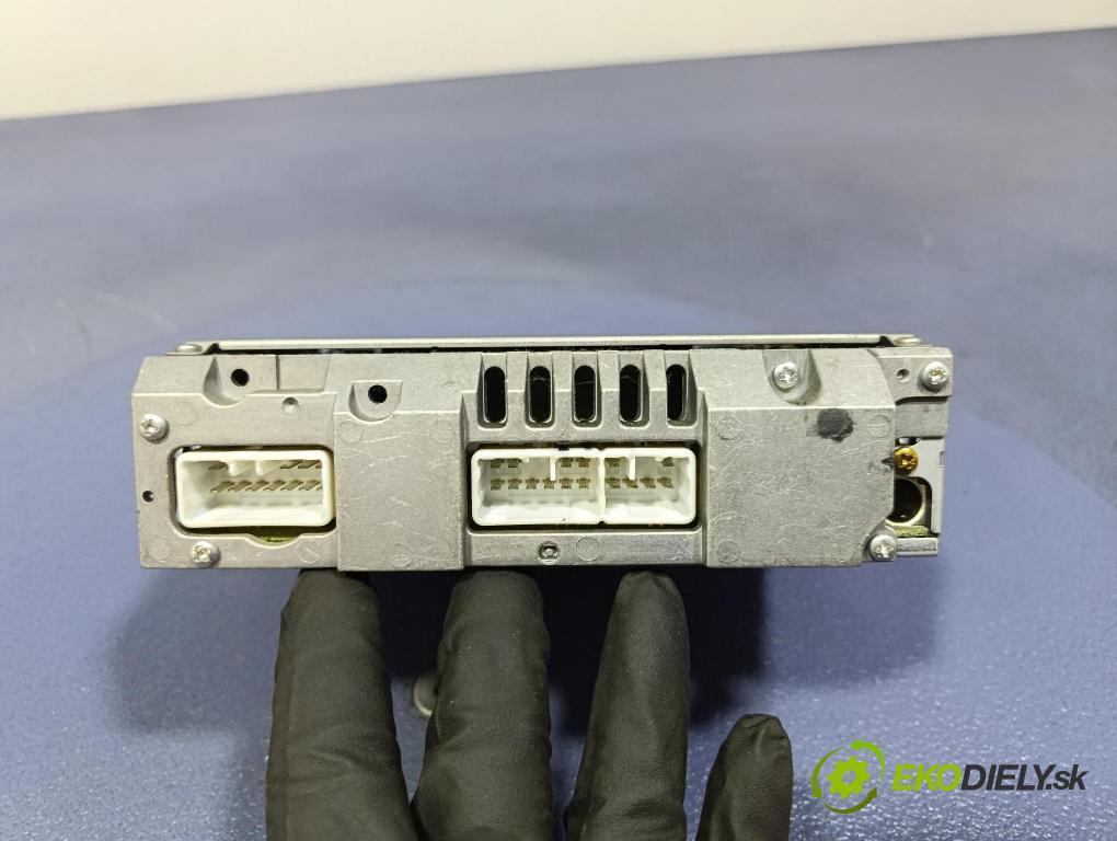 Toyota Prius 2004 Radio I Navigácia: 86120-47040