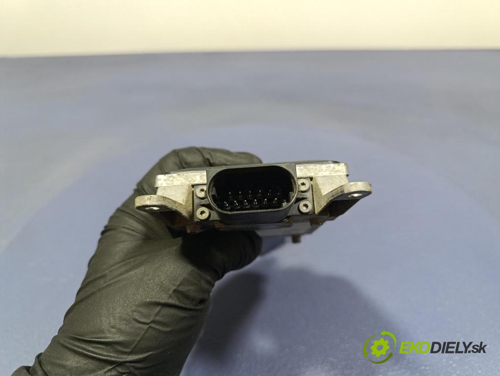 Kia Sorento 2015 Radar: 95821-C5000