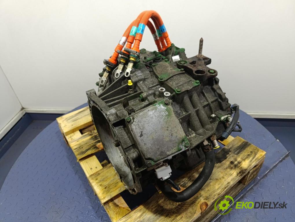 Toyota Prius 2004 prevodovka automatická 2CM
