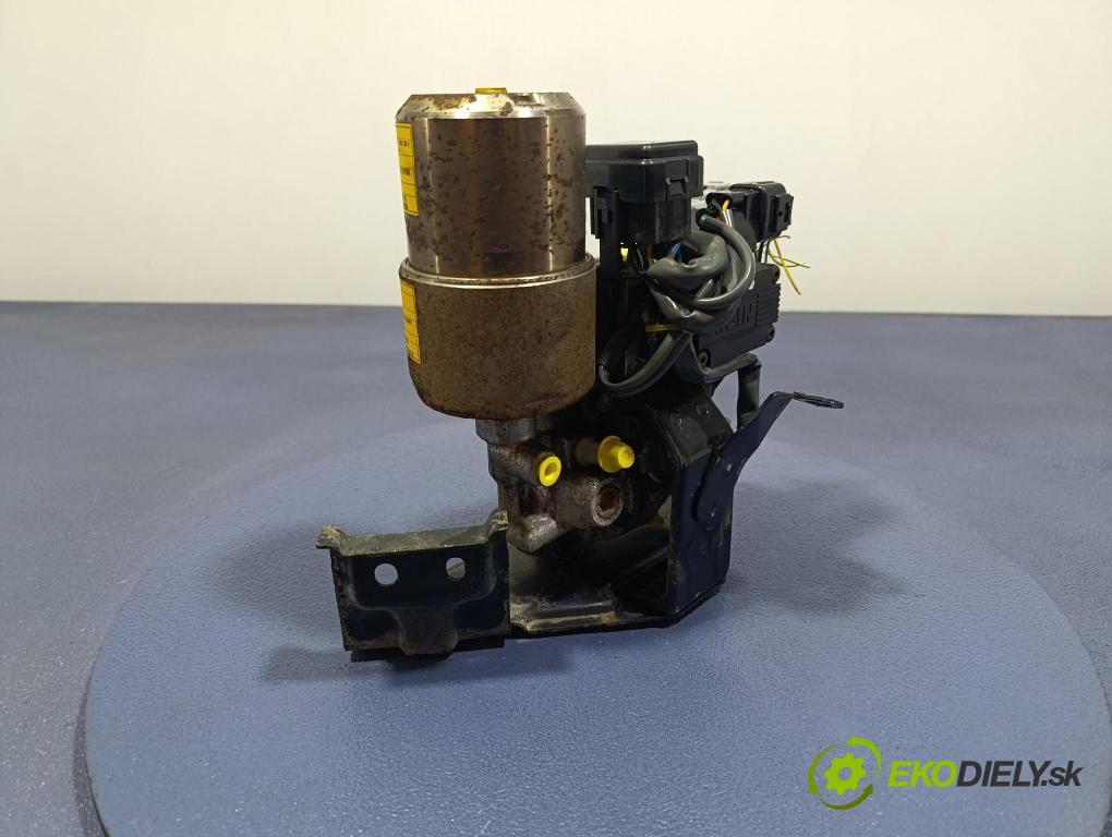 Toyota Prius 2004 čerpadlo ABS x 47070-47020
