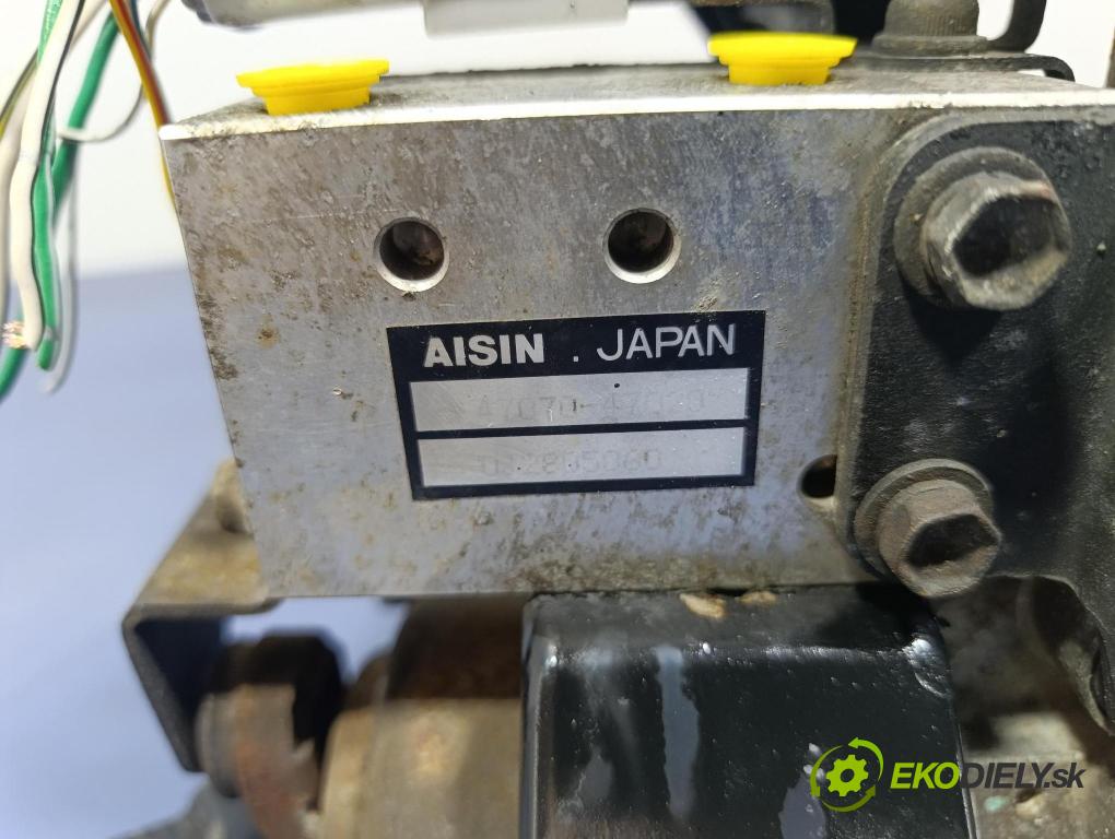Toyota Prius 2004 čerpadlo ABS x 47070-47020