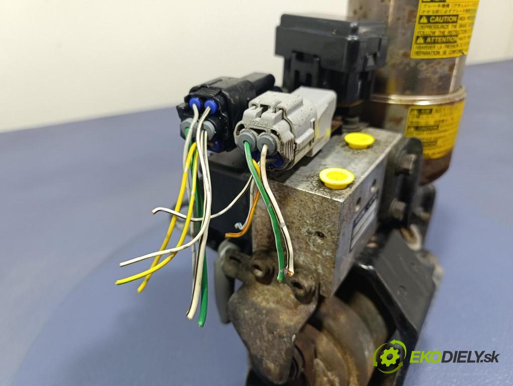 Toyota Prius 2004 čerpadlo ABS x 47070-47020