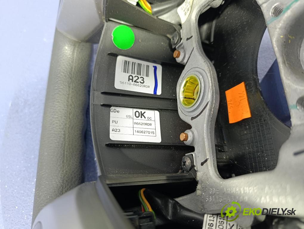 Hyundai I30 2001 volant 56110-A6620