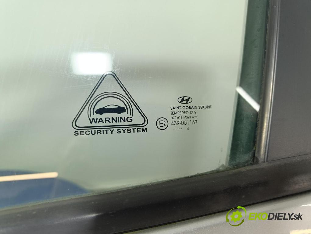 Hyundai I30 2001 dveře před Vlevo, odjet: