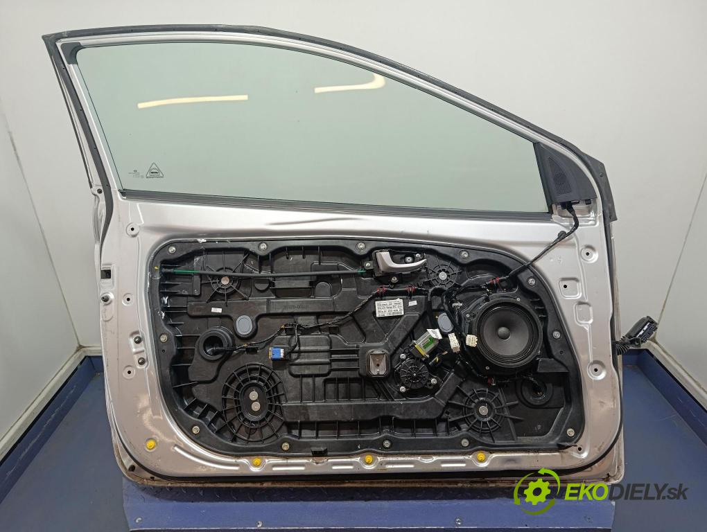 Hyundai I30 2001 dveře před Vlevo, odjet: