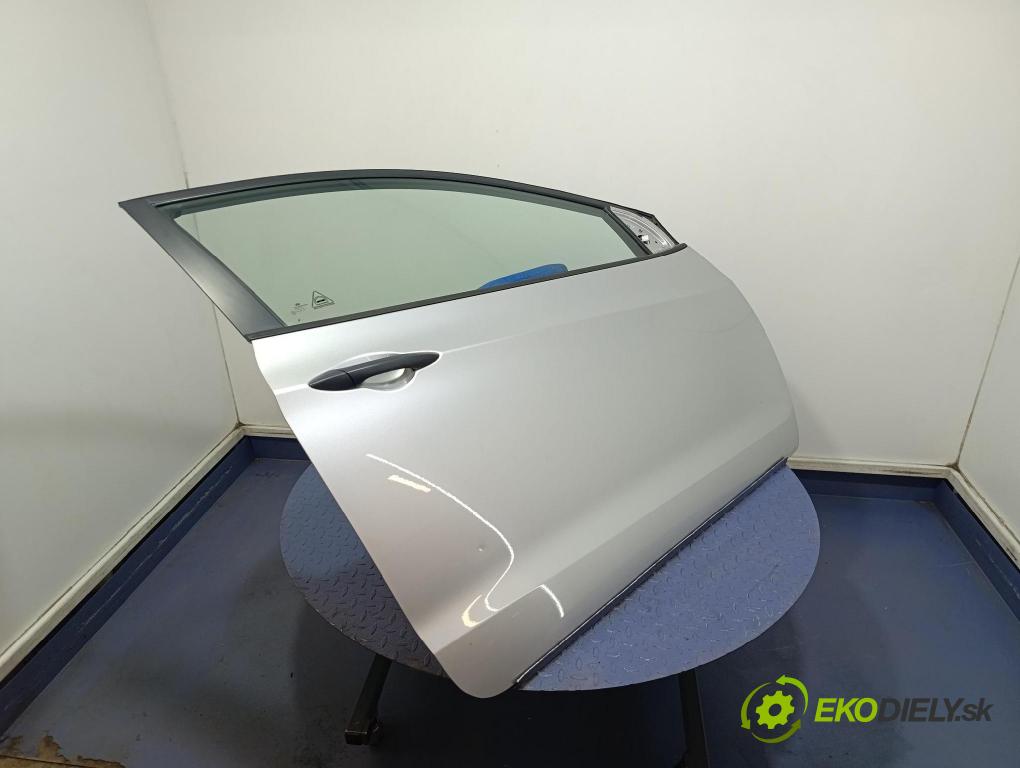 Hyundai I30 2001 dveře před prave
