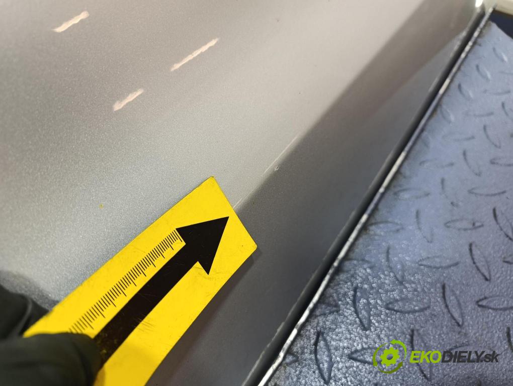 Hyundai I30 2001 dveře před prave