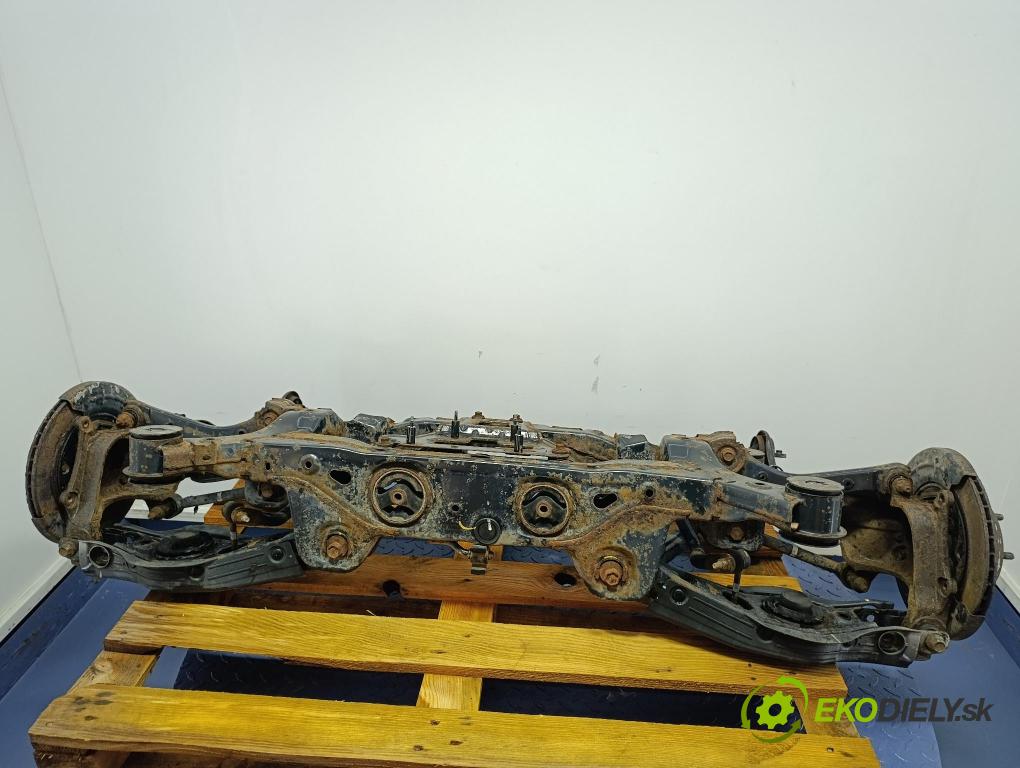 Kia Sorento 2015 výztuha Pozastavenia: Zad: