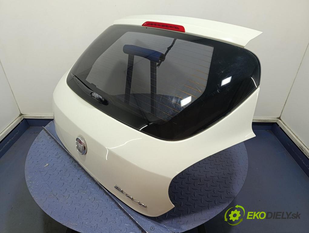 Fiat Bravo 2010 zadní dveře kufra: kufr