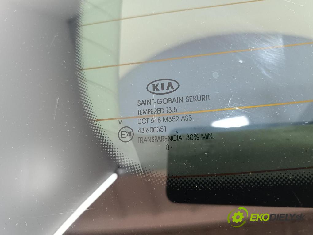 Kia Ceed 2009 zadní dveře kufra: kufr