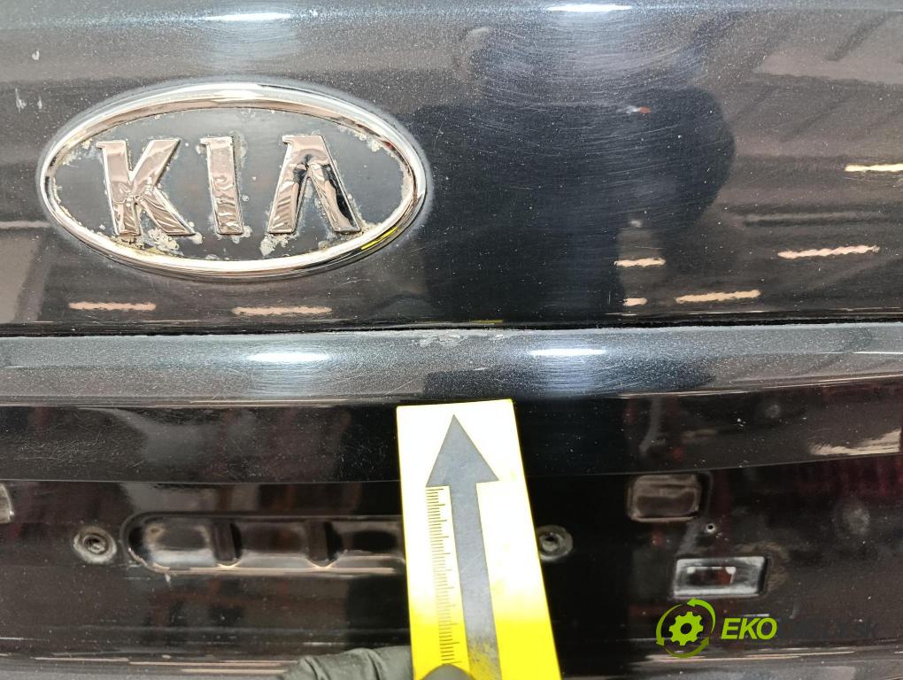 Kia Ceed 2009 zadní dveře kufra: kufr
