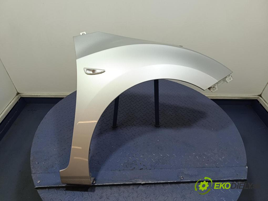 Hyundai I30 2001 blatnik před v pravo: