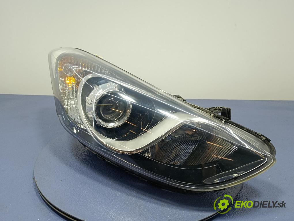Hyundai I30 2001 světlo v pravo: 92102-A6020