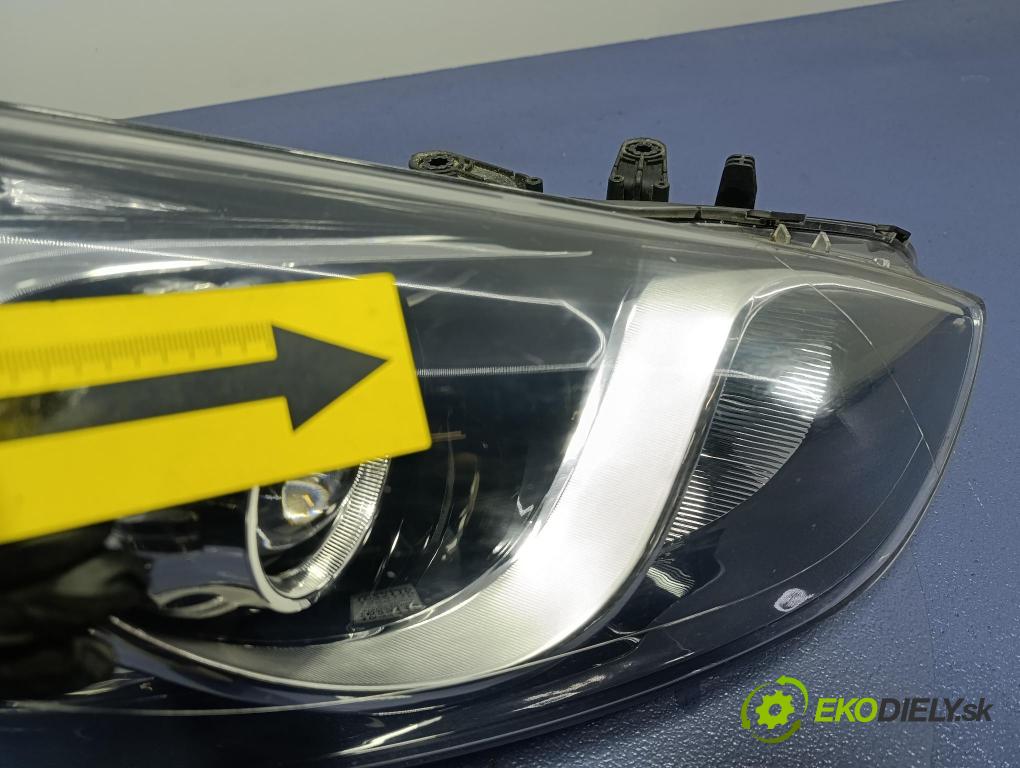 Hyundai I30 2001 světlo v pravo: 92102-A6020