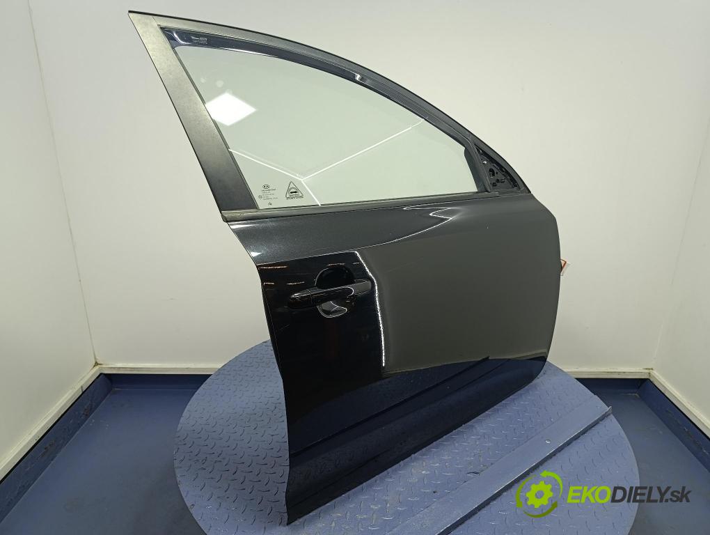 Kia Ceed 2009 dveře před prave