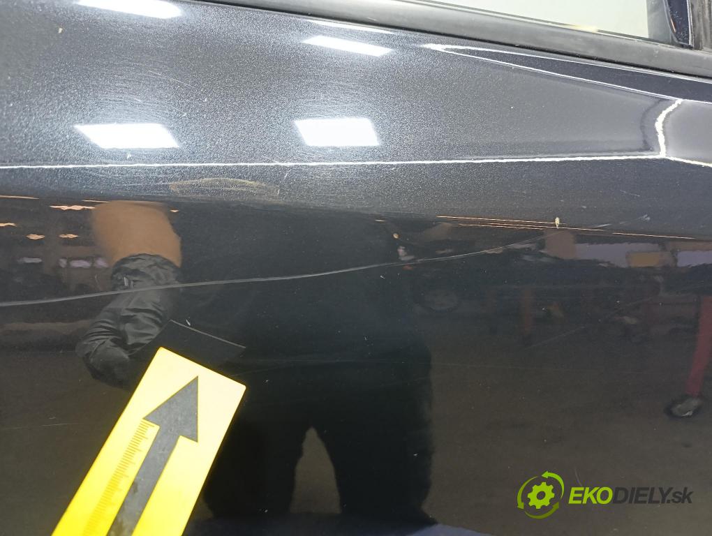 Kia Ceed 2009 dveře před prave
