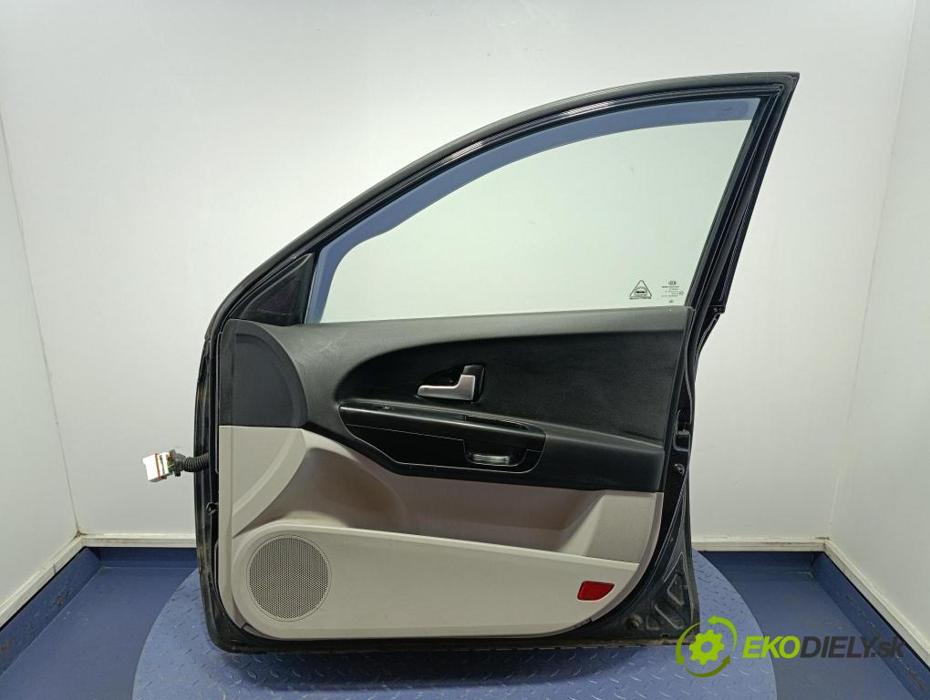 Kia Ceed 2009 dveře před prave 