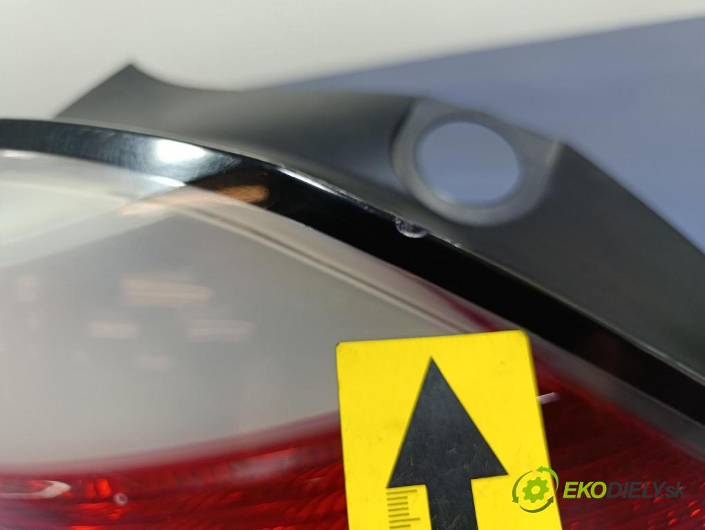 Opel Astra 2004 svetlo / reflektor zad ľavá Vonkajsia: 342691834