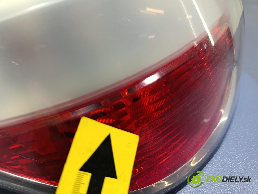 Opel Astra 2004 svetlo / reflektor zad ľavá Vonkajsia: 342691834