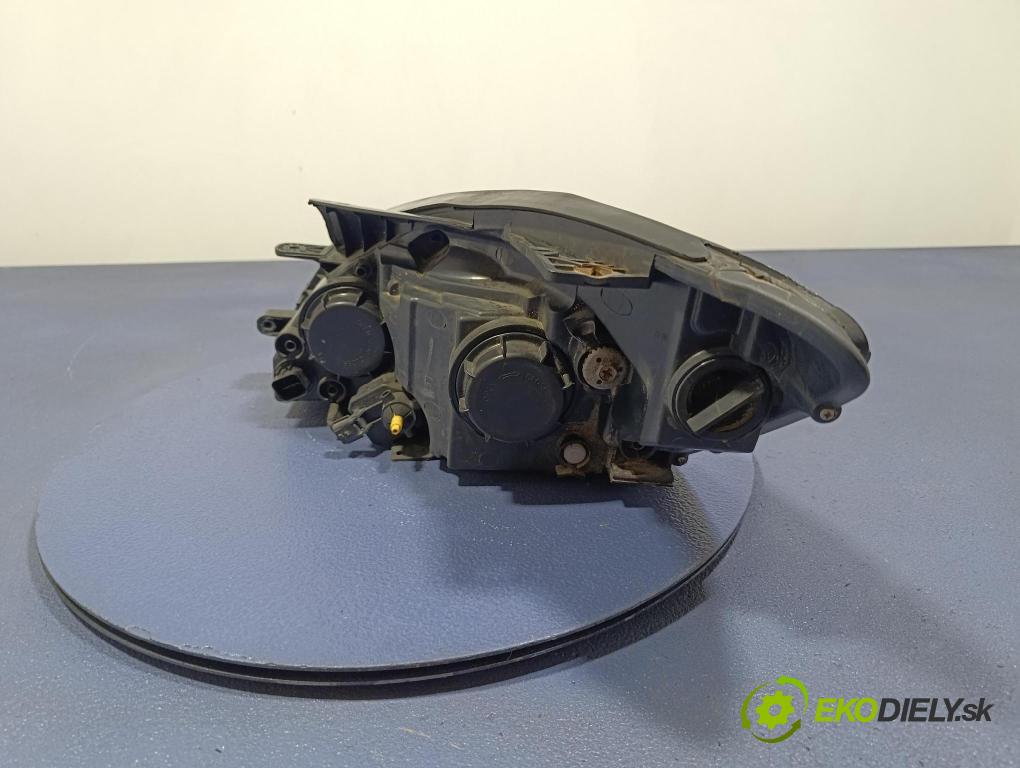 Kia Ceed 2009 Reflektor: v pravo: 20-B855