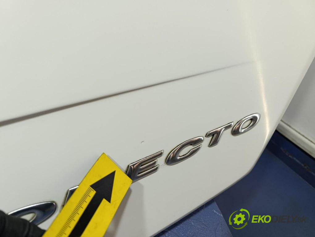 Mercedes Conecto 2008 kapota přední: A6287510230