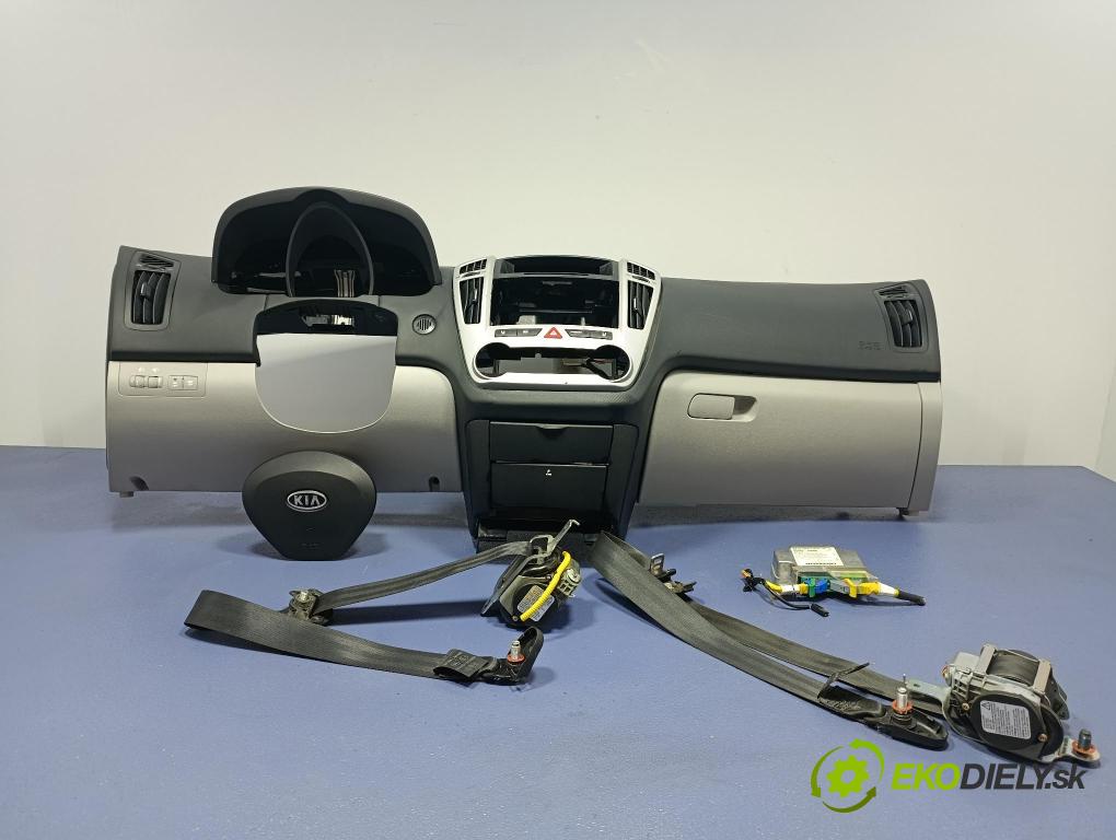 Kia Ceed 2009 kokpit,pristrojová doska