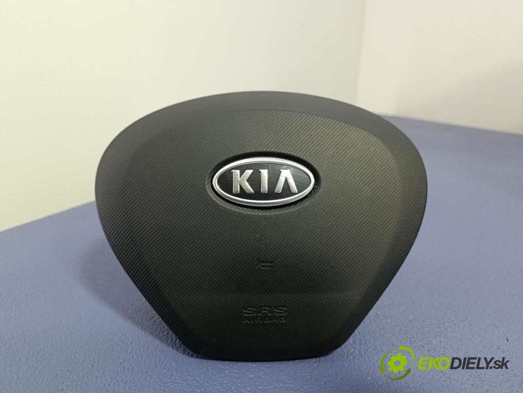 Kia Ceed 2009 kokpit,pristrojová doska