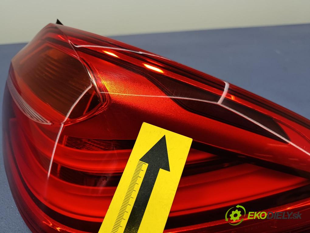Bmw X4 2017 svetlo / reflektor zad Prava: Vonkajsia: 7331280