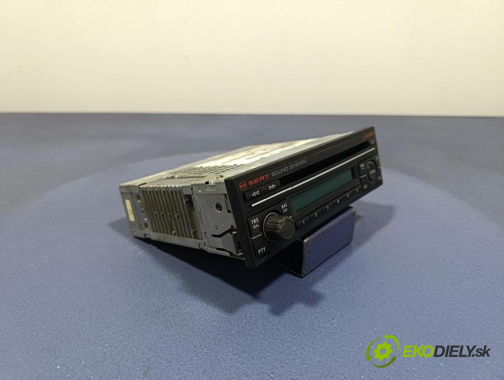 Seat Alhambra 2004 Radio I Navigácia: 7M7035186B