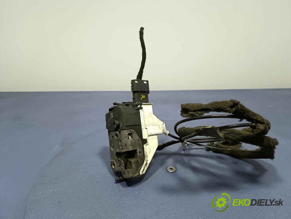 Peugeot Partner 2010 zámok dvere zad v pravo: 828414