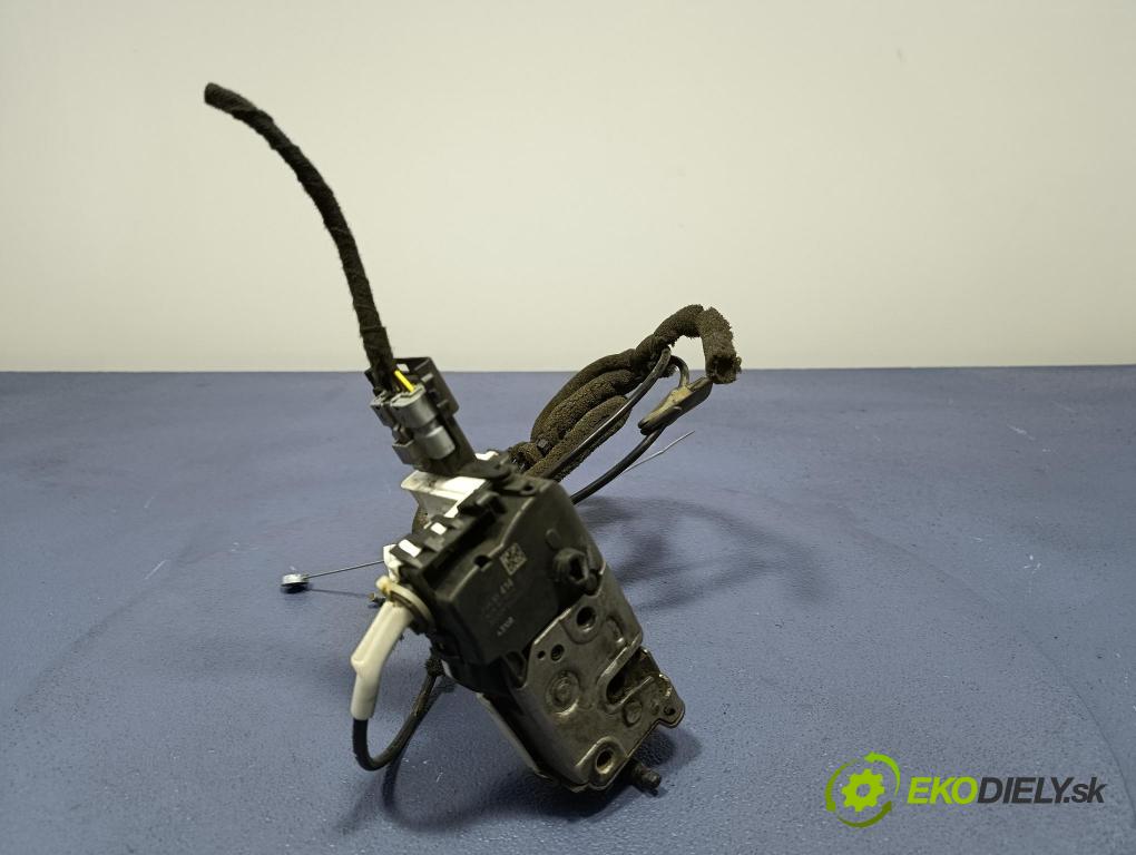 Peugeot Partner 2010 zámok dvere zad v pravo: 828414