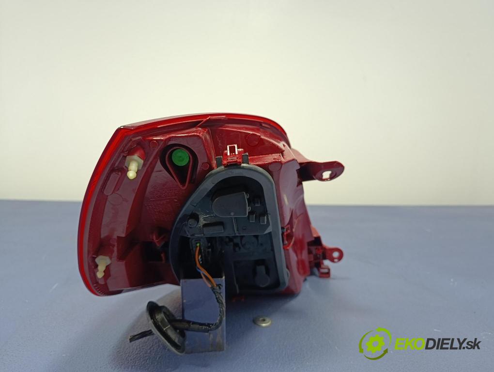 Renault Clio 2011 svetlo / reflektor zad Prava: Vonkajsia: 8200886946