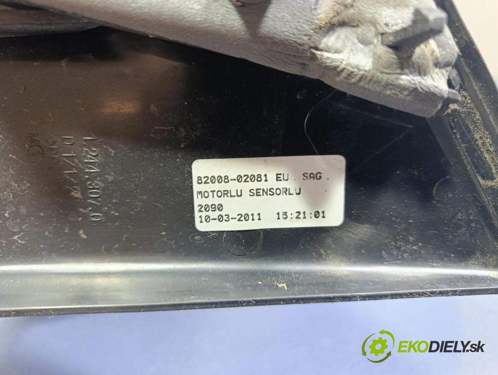 Renault Clio 2011 zpětné zrcátko prave 8200802081