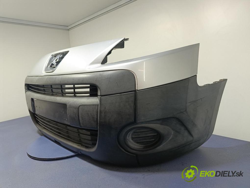 Peugeot Partner 2010 nárazník před 9682192380