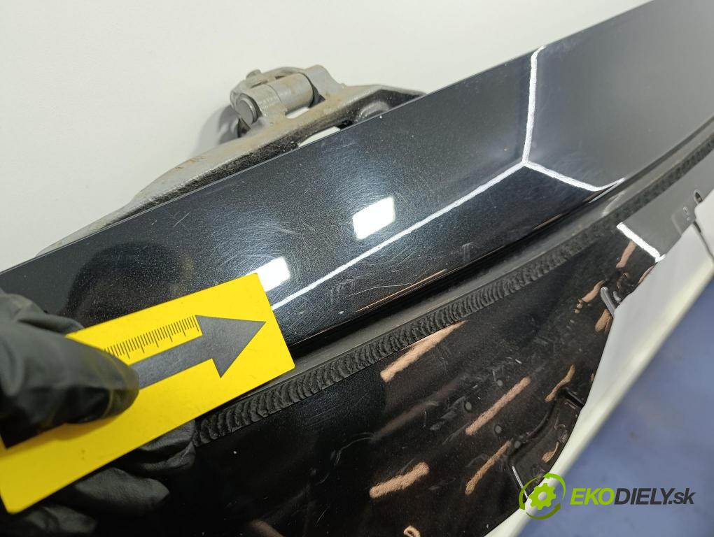 Bmw X4 2017 zadní dveře kufra: kufr