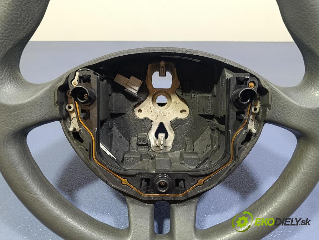 Renault Clio 2011 volant 8200344073