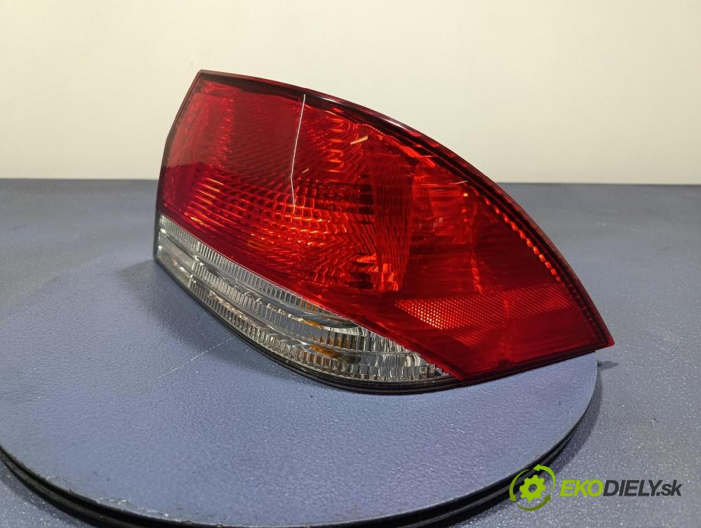 Mitsubishi Lancer 2003 světlo Zad: Práva: Mimo: STANLEY P1454R