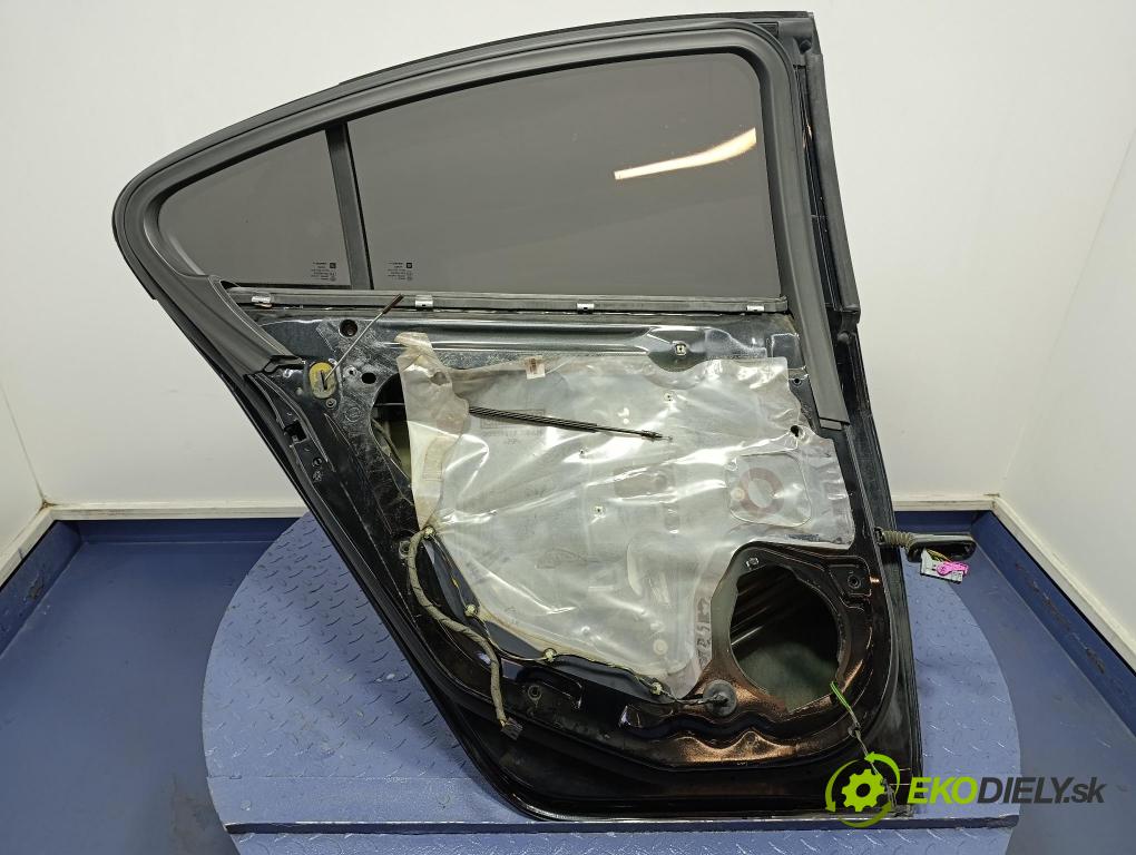Opel Insignia 2011 dveře Zad: Vlevo, odjet: