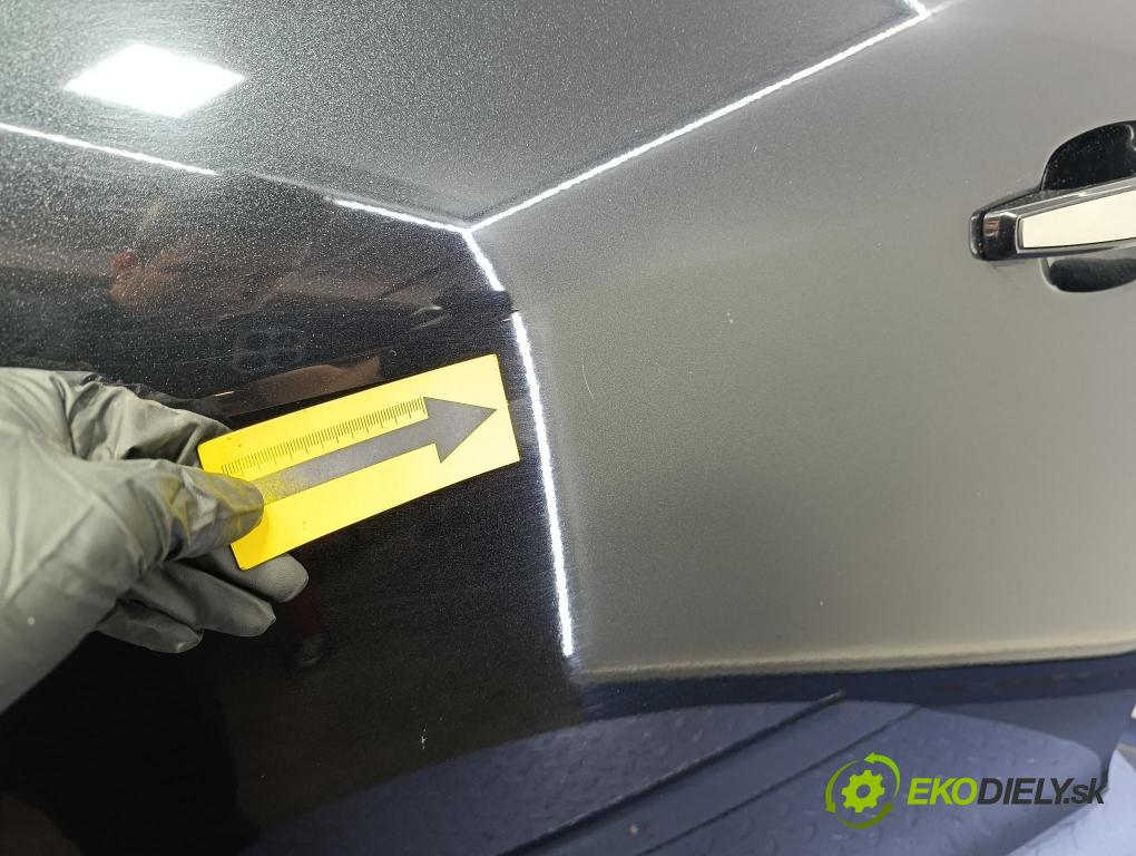 Opel Insignia 2011 dveře před Vlevo, odjet: